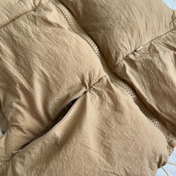 Puffer Vest - Picture 5 of 6